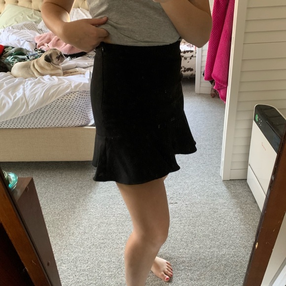 Black Forever 21 Skirt - Picture 2 of 5